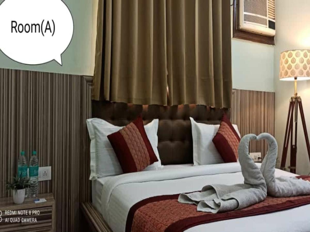 Oyo 74401 Aster Garden Suites 델리 외부 사진