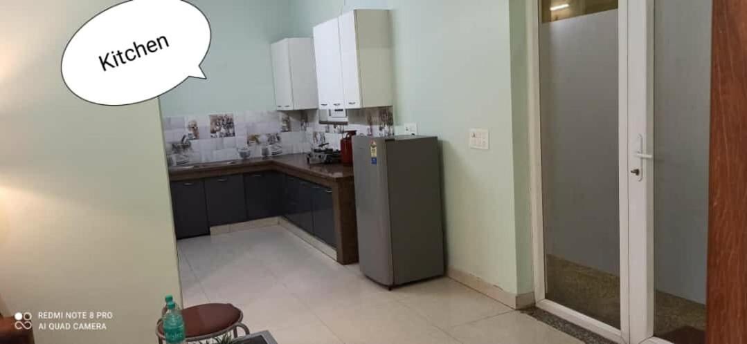 Oyo 74401 Aster Garden Suites 델리 외부 사진